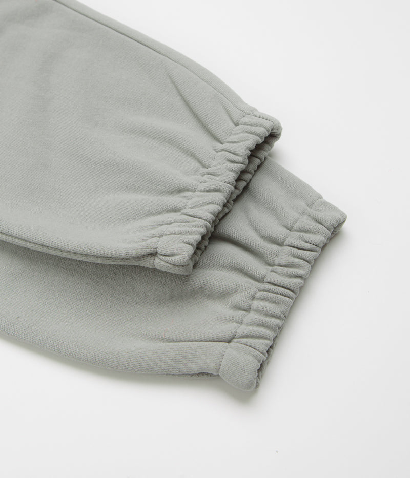 Dime Classic Small Logo Sweatpants in Gravel