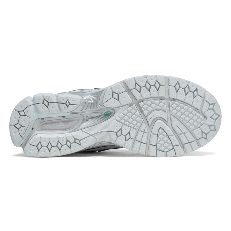 New Balance 1906R Shoes - White/Deep End