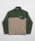 Patagonia Lightweight Synchilla Snap-T Fleece in Seabird Grey